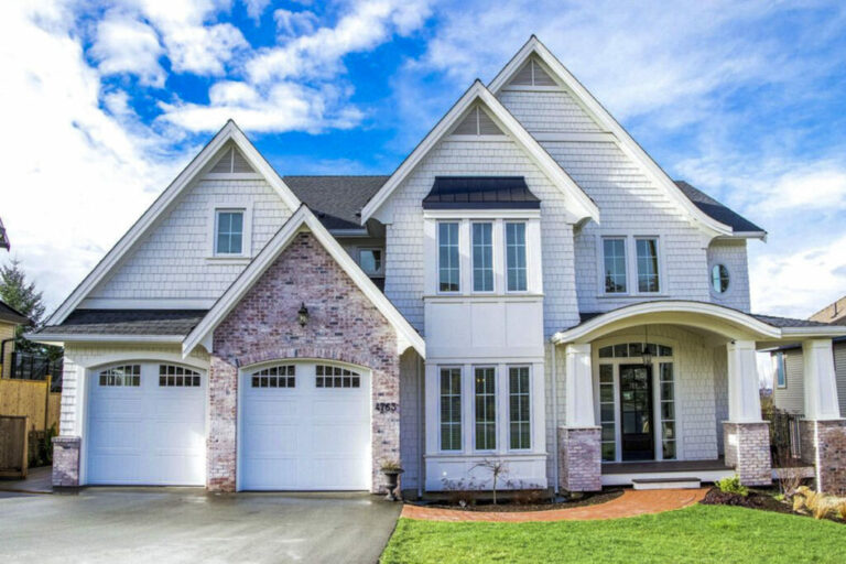 4-Bedroom, 2-Story New American House With a Stunning Vaulted Master Bedroom (Floor Plan)