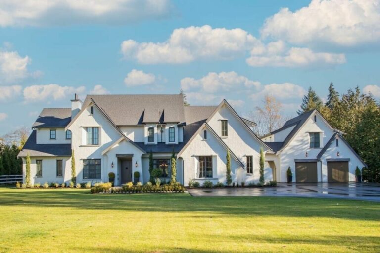 6-Bedroom 2-Story European House With Multiple Bonus Rooms above Garages (Floor Plan)